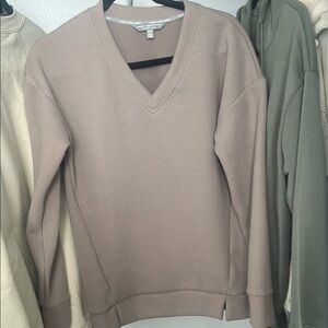 V-Neck mauve Sweater